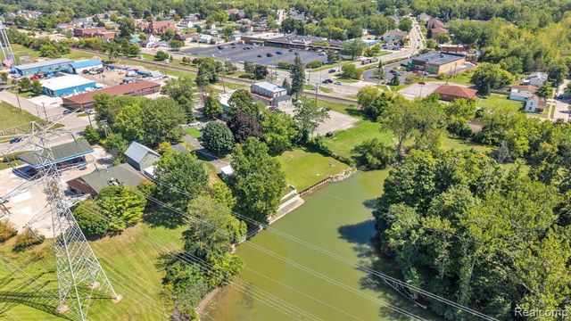 22421 Huron River Drive, Rockwood, MI 48173