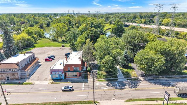 22421 Huron River Drive, Rockwood, MI 48173