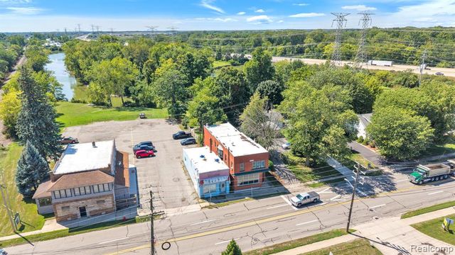 22421 Huron River Drive, Rockwood, MI 48173