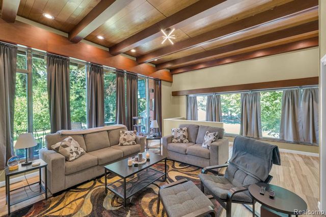 22421 Huron River Drive, Rockwood, MI 48173