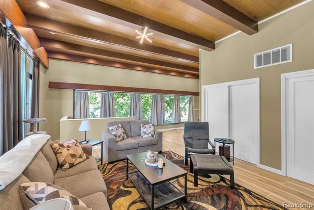 22421 Huron River Drive, Rockwood, MI 48173