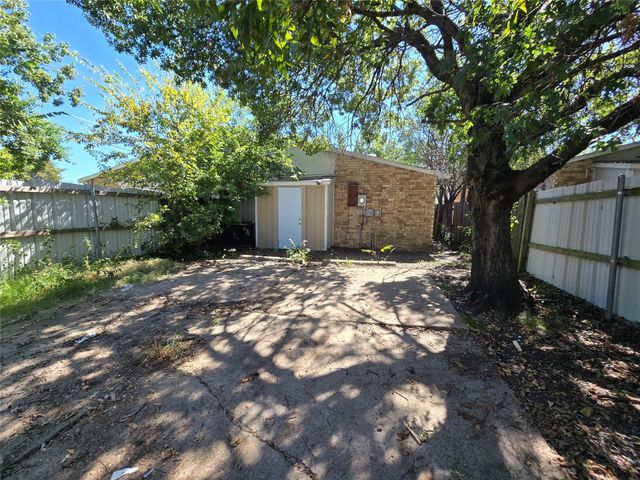 9571 Gonzales Drive, Dallas, TX 75227