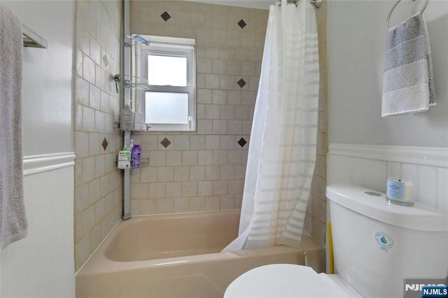 39-20 Dobrin A, Fair Lawn, NJ 07410