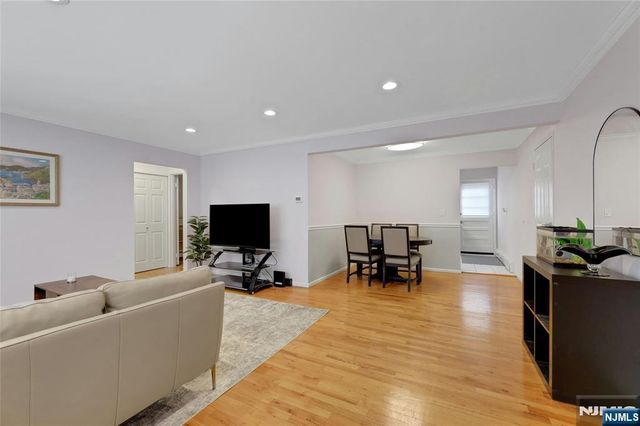 39-20 Dobrin A, Fair Lawn, NJ 07410