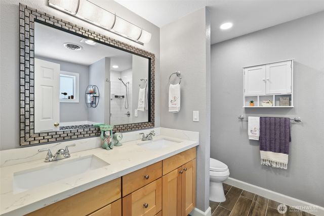 19821 SE 263rd Place, Covington, WA 98042