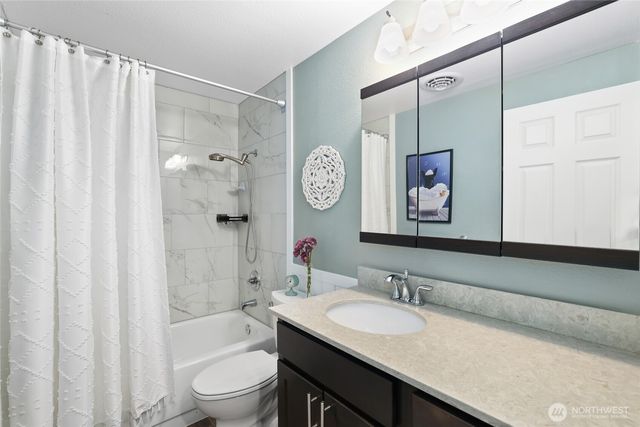 19821 SE 263rd Place, Covington, WA 98042