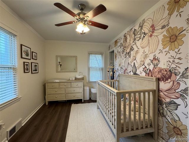 116 Devillen Avenue, Royal Oak, MI 48073