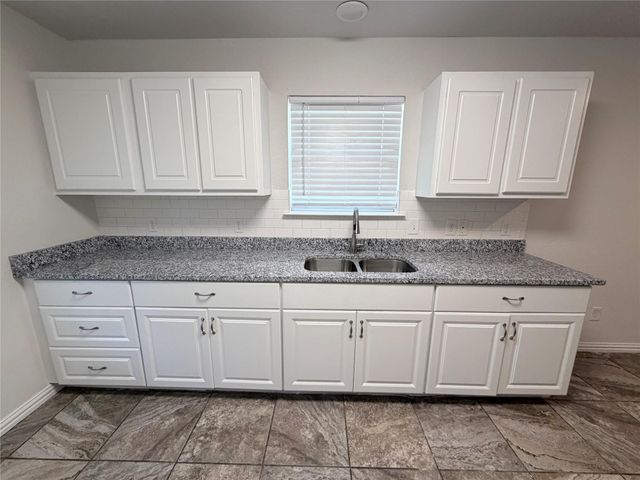11838 Greenmesa Drive, Houston, TX 77044