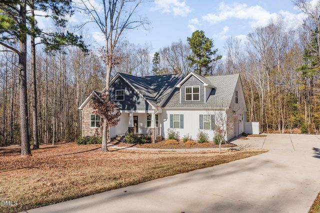 100 Lexington Avenue, Zebulon, NC 27597