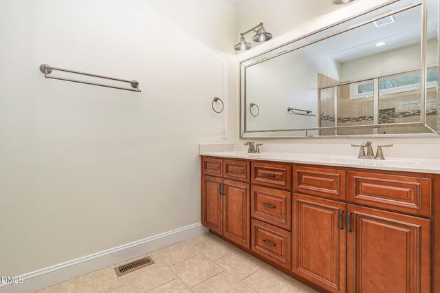 100 Lexington Avenue, Zebulon, NC 27597