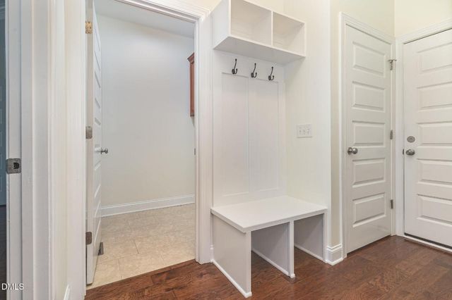 100 Lexington Avenue, Zebulon, NC 27597