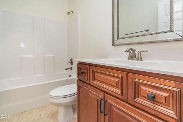 100 Lexington Avenue, Zebulon, NC 27597