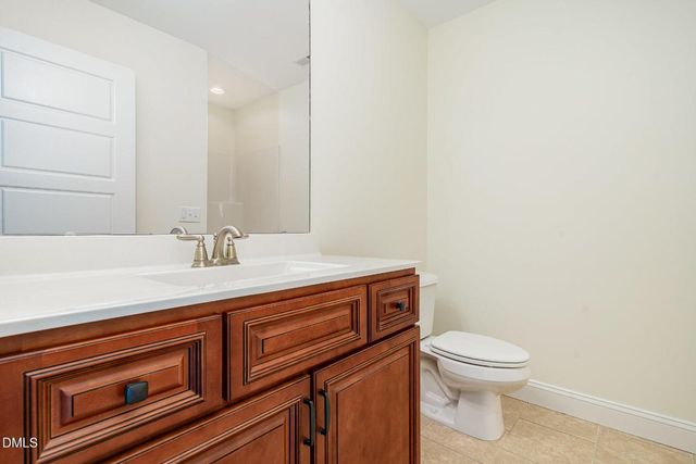 100 Lexington Avenue, Zebulon, NC 27597