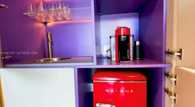 5255 Collins Ave 9E, Miami Beach, FL 33140