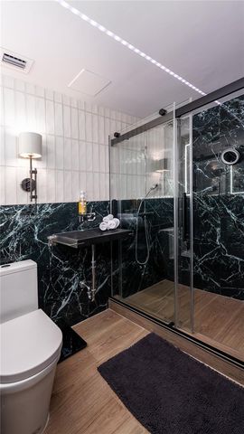 5255 Collins Ave 9E, Miami Beach, FL 33140