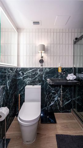 5255 Collins Ave 9E, Miami Beach, FL 33140