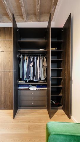 5255 Collins Ave 9E, Miami Beach, FL 33140