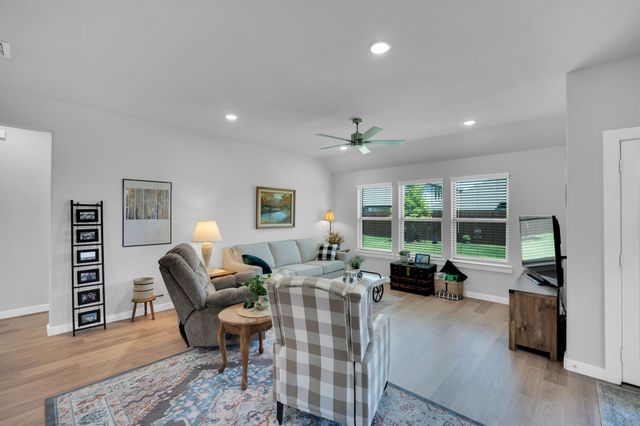 561 Baffin Bay Drive, Waxahachie, TX 75165