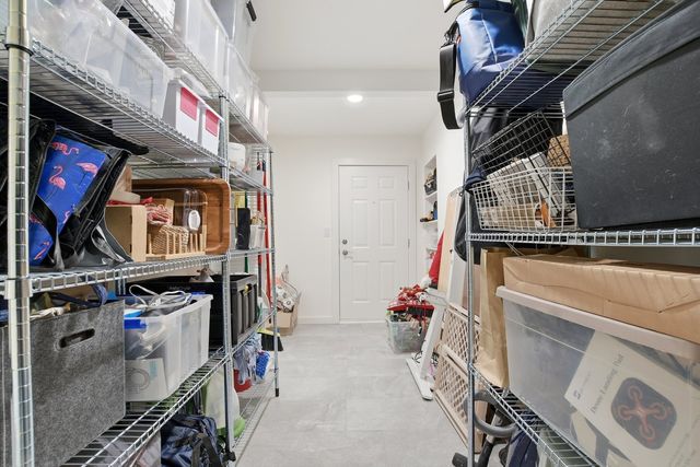 1445 W Huron Street 1, Chicago, IL 60642