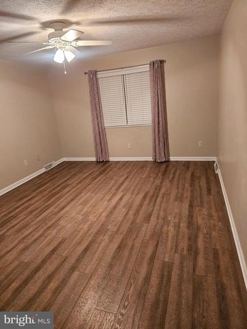 1608 LINMAR DRIVE, Chambersburg, PA 17202