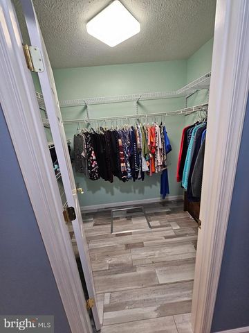 1608 LINMAR DRIVE, Chambersburg, PA 17202