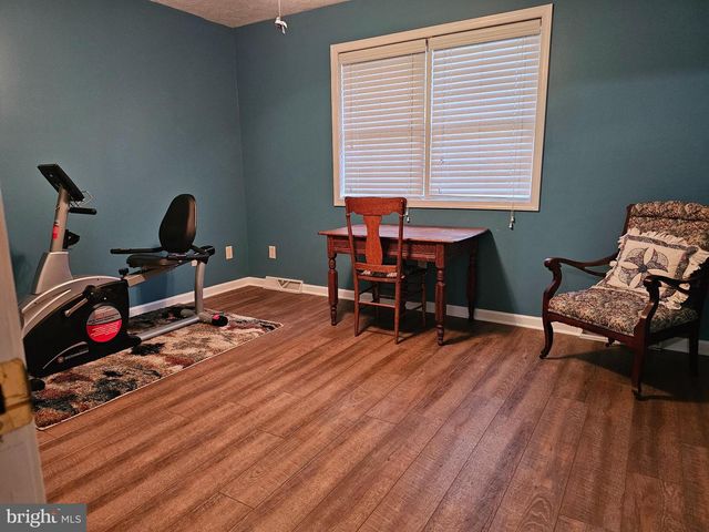 1608 LINMAR DRIVE, Chambersburg, PA 17202