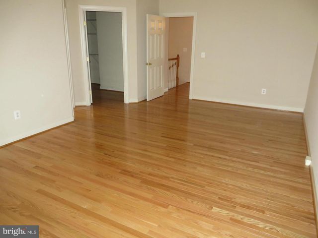 9044 TANYARD LN, Lorton, VA 22079