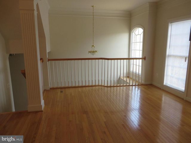 9044 TANYARD LN, Lorton, VA 22079