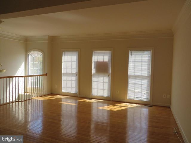 9044 TANYARD LN, Lorton, VA 22079