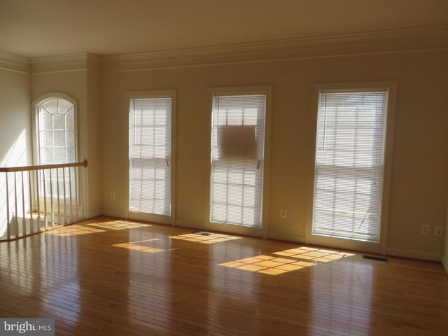 9044 TANYARD LN, Lorton, VA 22079