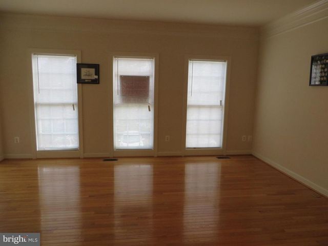 9044 TANYARD LN, Lorton, VA 22079