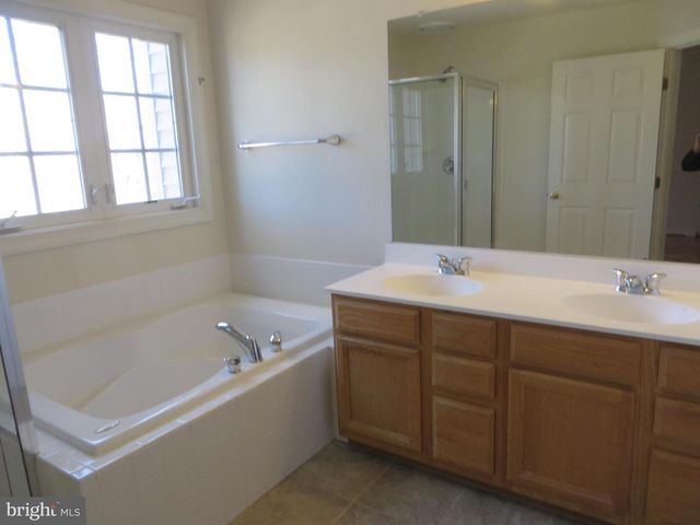 9044 TANYARD LN, Lorton, VA 22079