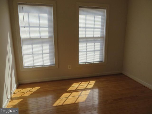 9044 TANYARD LN, Lorton, VA 22079