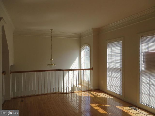 9044 TANYARD LN, Lorton, VA 22079