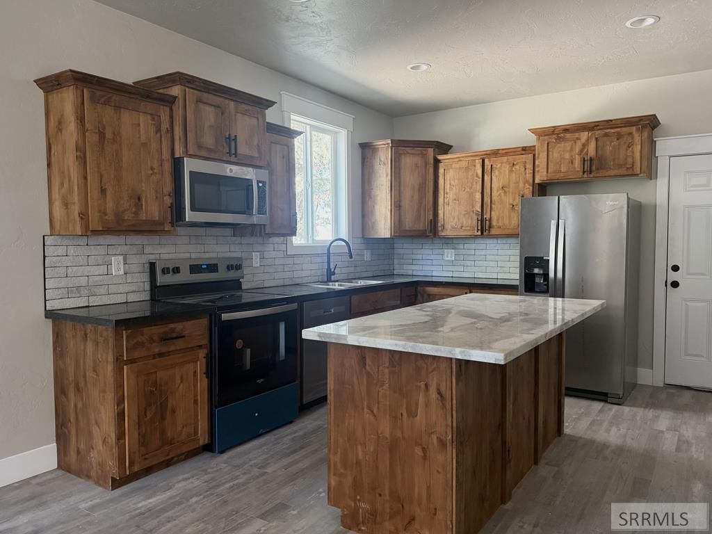 Image 7 of property listing at 310 N East Street, Arco, ID 83213