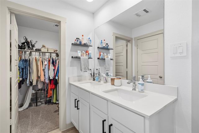 7726 Golden Rubia Lane, Rosharon, TX 77583