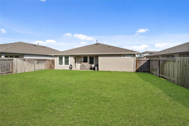 7726 Golden Rubia Lane, Rosharon, TX 77583