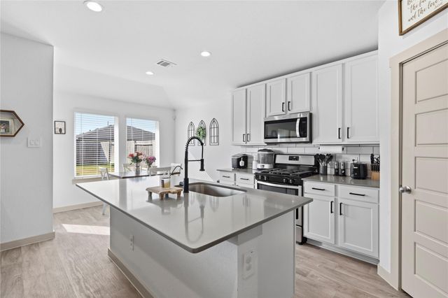 7726 Golden Rubia Lane, Rosharon, TX 77583