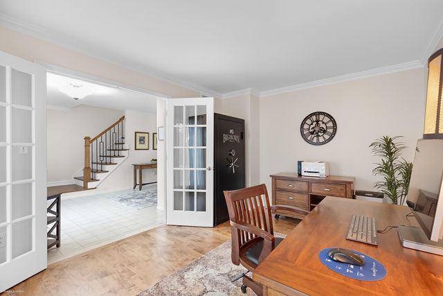 44113 Rivergate Street, Clinton Township, MI 48038