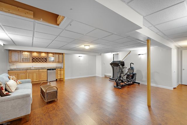 44113 Rivergate Street, Clinton Township, MI 48038