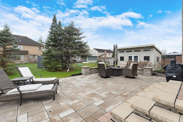 44113 Rivergate Street, Clinton Township, MI 48038