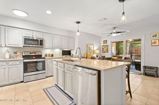 1937 LAKESIDE Drive N, Fernandina Beach, FL 32034