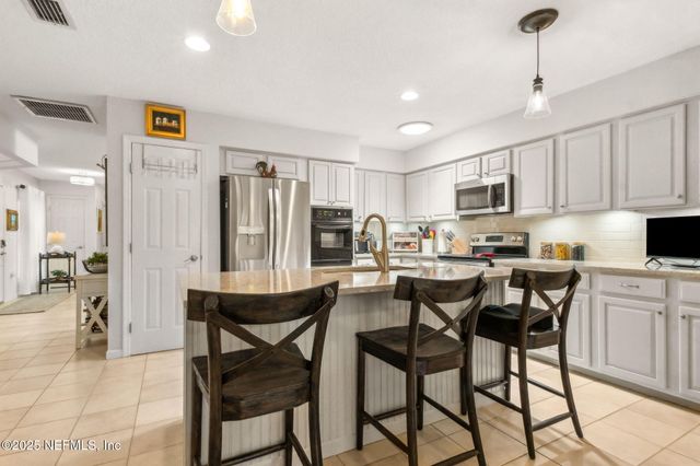 1937 LAKESIDE Drive N, Fernandina Beach, FL 32034
