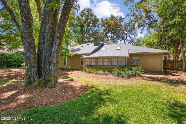 1937 LAKESIDE Drive N, Fernandina Beach, FL 32034