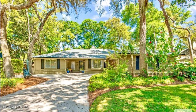1937 LAKESIDE Drive N, Fernandina Beach, FL 32034
