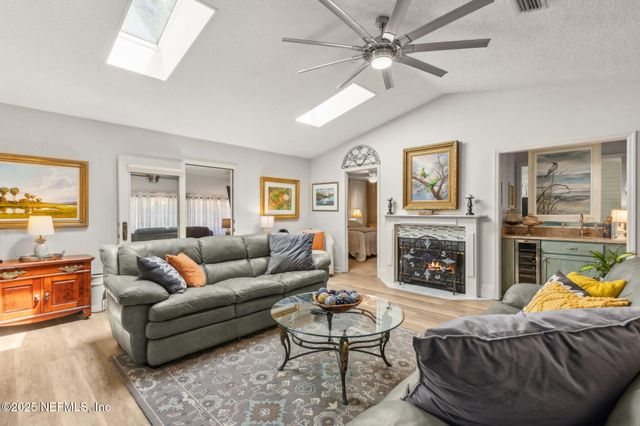 1937 LAKESIDE Drive N, Fernandina Beach, FL 32034