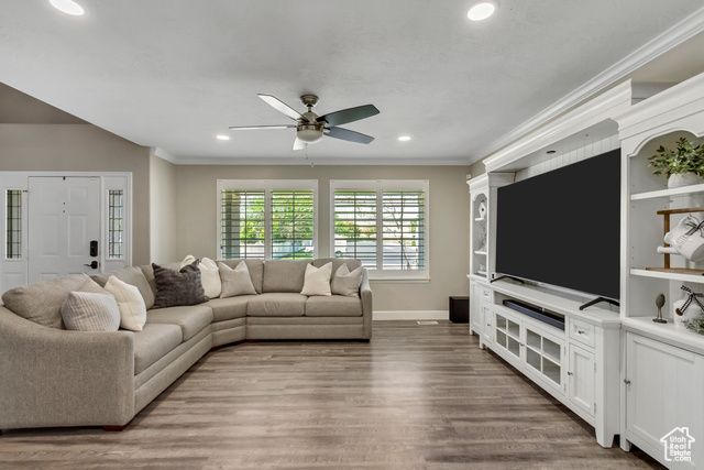 6063 S KAMAS DR, Taylorsville, UT 84129