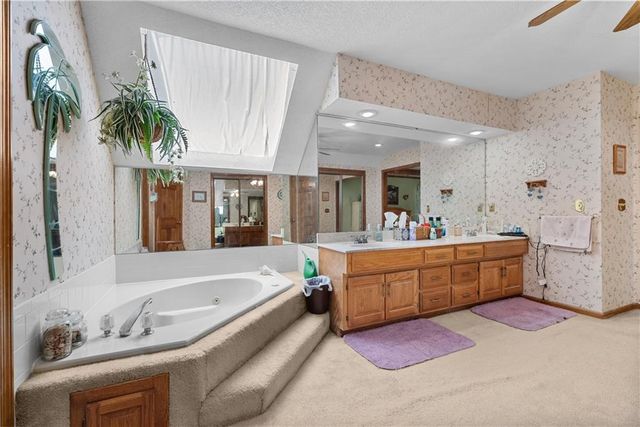 12304 E 63rd Terrace, Kansas City, MO 64133