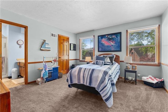 12304 E 63rd Terrace, Kansas City, MO 64133