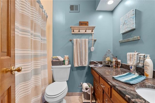 12304 E 63rd Terrace, Kansas City, MO 64133